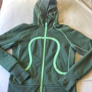 Lululemon scuba jacket in mint.